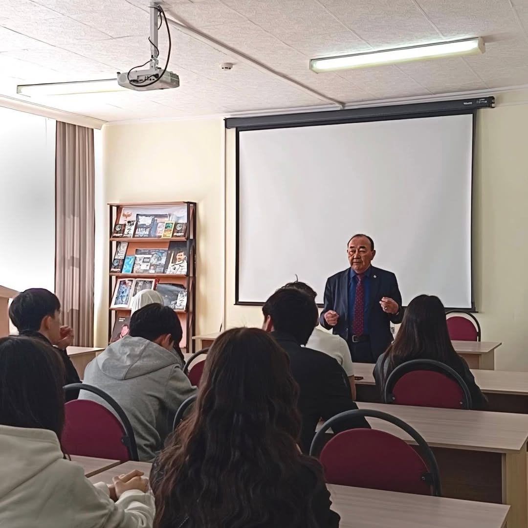 As part of the project “Organization of the Information and Awareness Group to Improve Religious Literacy among the Population of Karaganda City,” a preventive meeting was held with students of the Karaganda Banking College named after Zh.K. Bukenov on the topic: “Countering Religious Extremism and Terrorism. Methods of Protection from Recruiters and Destructive Religious Movements.”