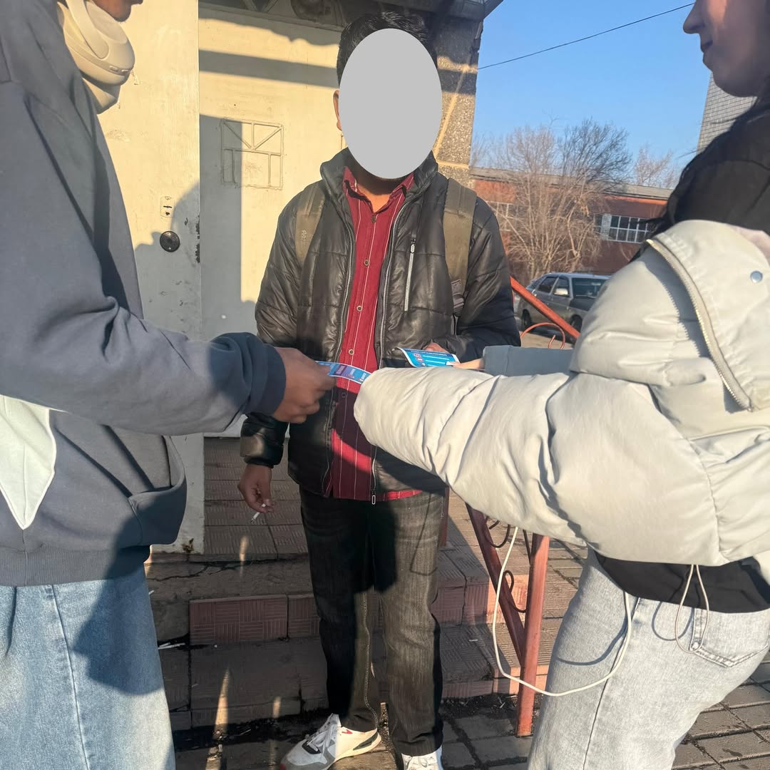 As part of a project to improve religious literacy among the population of Karaganda, an informational campaign titled “This is Important to Know!” was held on Gogol Street.