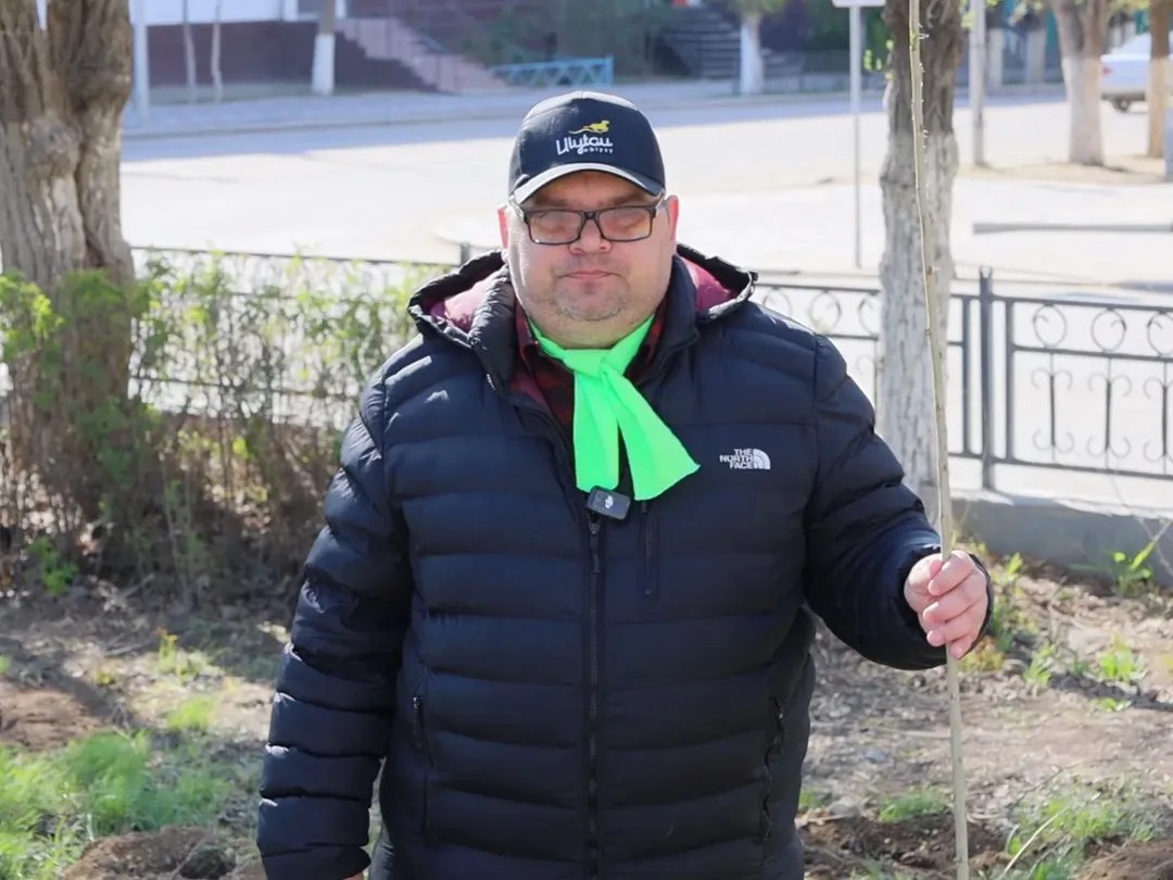 Сегодня на бульваре Ғарышкерлер, у памятника Кетбуке, прошла традиционная экологическая акция в рамках общенациональной инициативы «Таза Қазақстан».