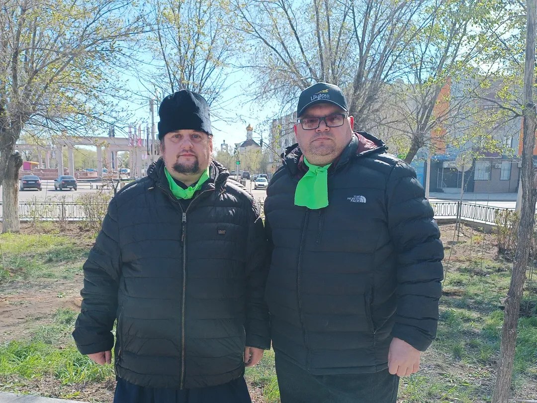 Сегодня на бульваре Ғарышкерлер, у памятника Кетбуке, прошла традиционная экологическая акция в рамках общенациональной инициативы «Таза Қазақстан».