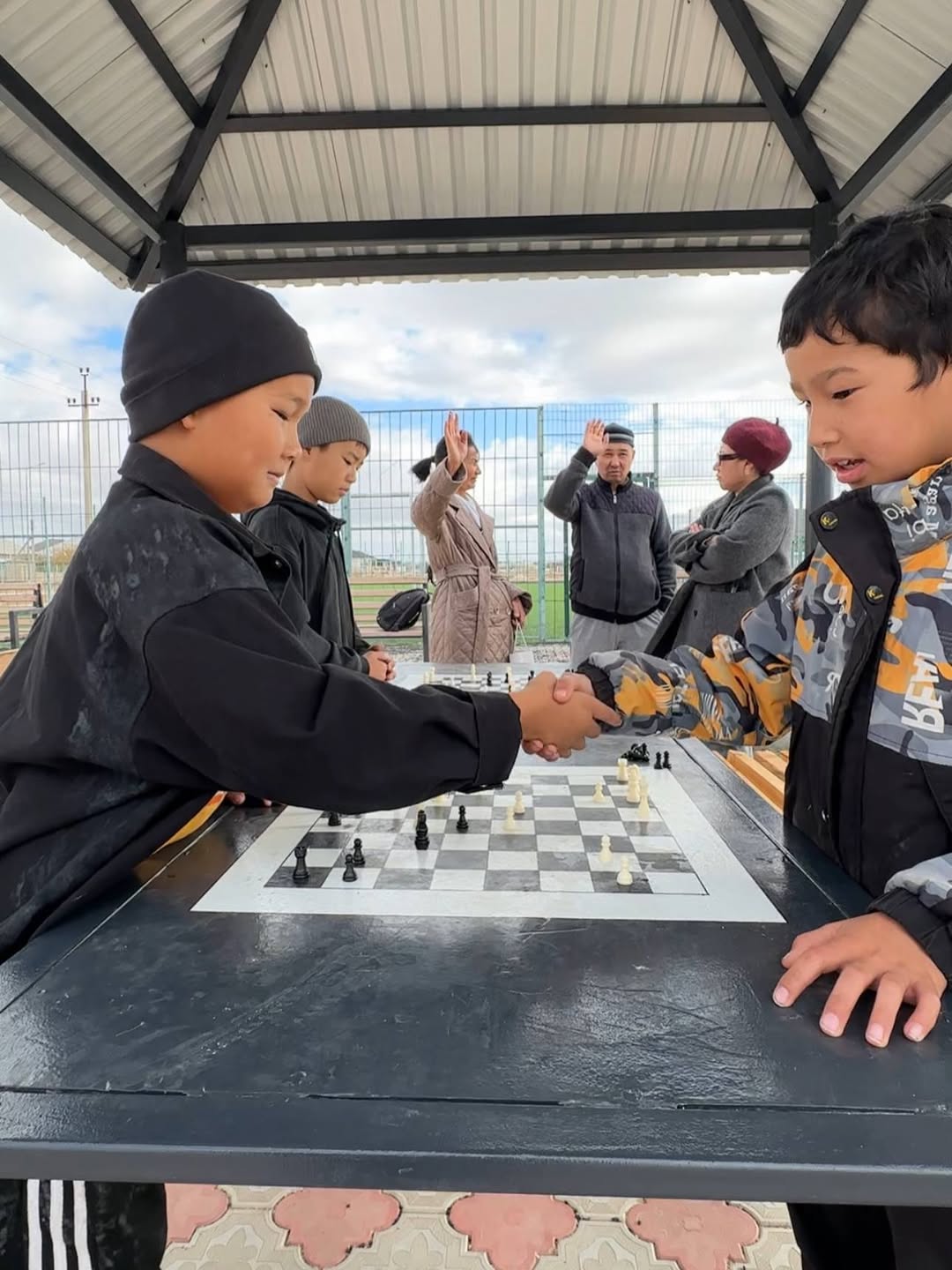 «Далаға арналған шахмат үстелі» – ауылдағы зияткерлік демалыс кеңістігі!