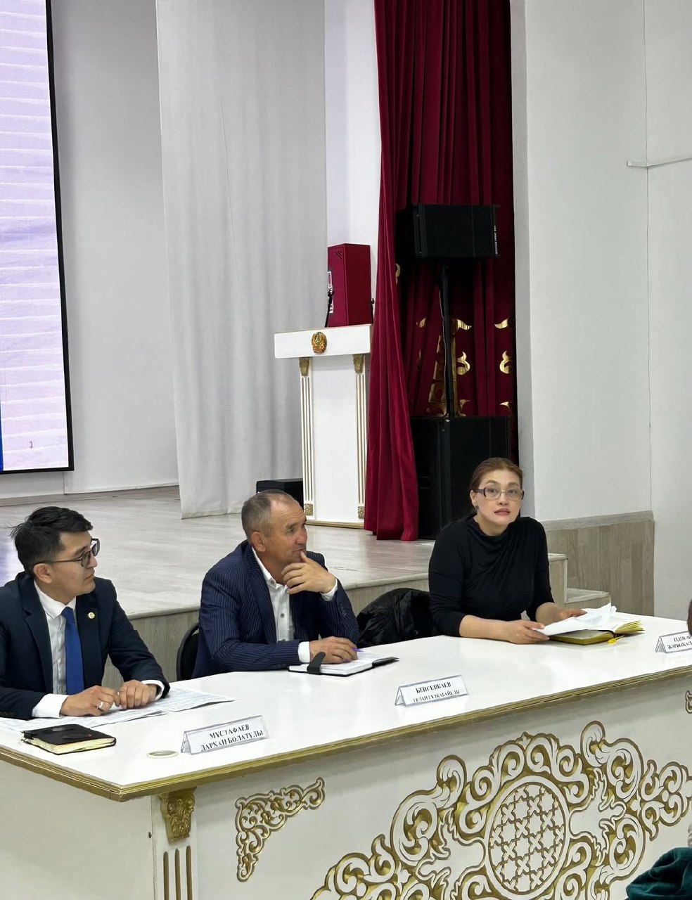 Сегодня члены областного Гражданского Альянса в рамках программы действий «Quraq» провели содержательную встречу с представителями местного сообщества в Талсуатском сельском округе.