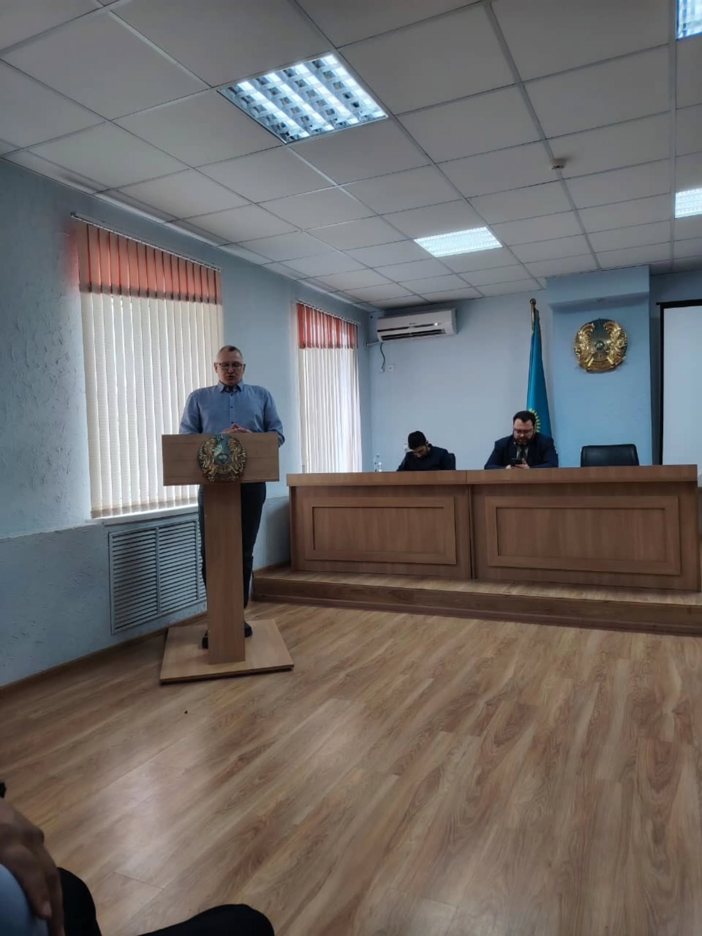 В рамках реализации принципа «Заң мен тәртіп» в ГУ «Управление специализированной службы охраны Акмолинской области Комитета по контролю за охранной деятельностью Министерства внутренних дел Республики Казахстан» проведена профилактическая и разъяснительная беседа, направленная на укрепление правовой культуры, соблюдение норм законодательства и профилактику коррупционных рисков.