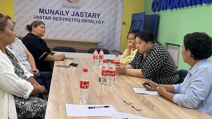5 тамыз күні Мұнайлы ауданында мигрант қыз-келіншектермен алғашқы фокус-топтық сұхбат өтті.