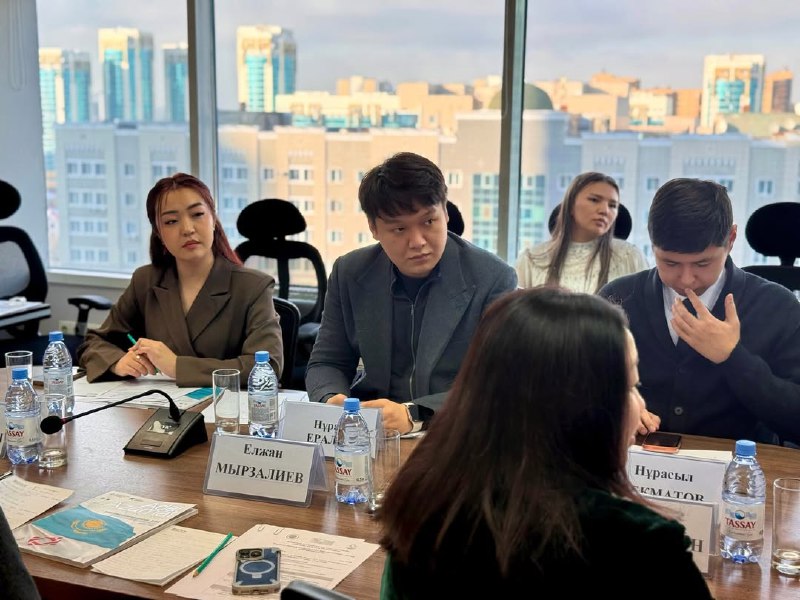 В День культуры и национальных традиций в Астане обсудили духовные ценности общества