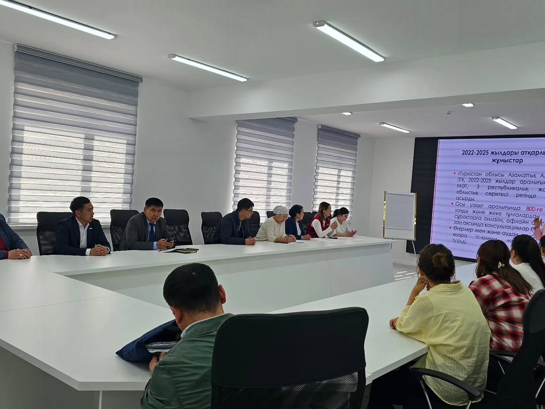 Созақ ауданында ҮЕҰ өкілдерімен кездесу өтті