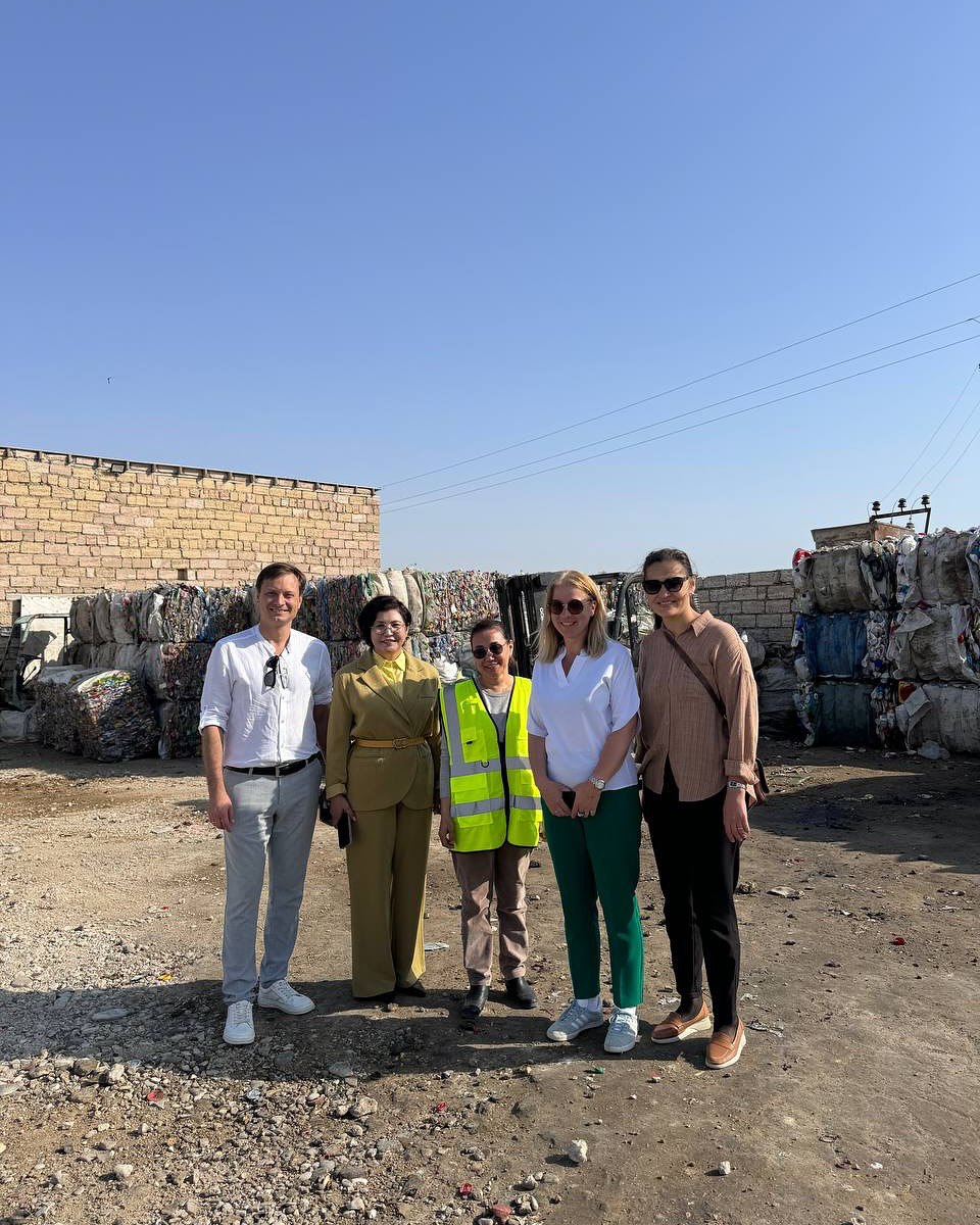 12 мамыр күні Еуропалық Одақтың Қазақстандағы Елшісі Алешка Симкич Маңғыстау облысына жұмыс сапарымен келіп, өңірдің үкіметтік емес ұйымдарының өкілдерімен кездесу өткізді.