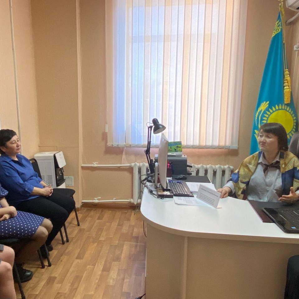 Шахтинск қаласының Жер қатынастары, сәулет және қала құрылысы бөлімінде сыбайлас жемқорлықтың алдын алу мәселелеріне арналған ақпараттық-ағартушылық кездесу өтті.