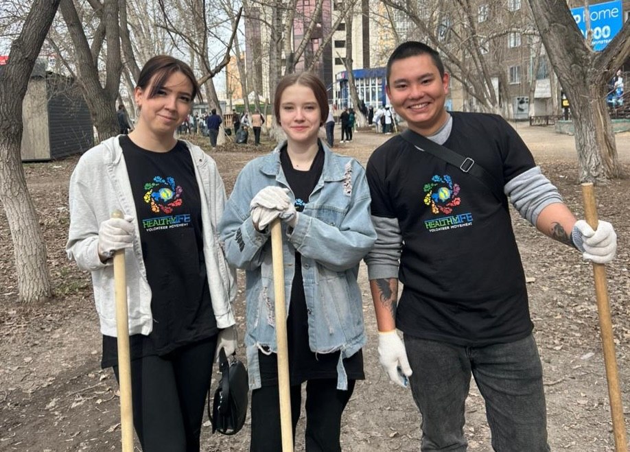 «Таза Қазақстан» республикалық акциясы аясында Қарағанды облысы Қазақстан Халық Ассамблеясы ұйымдастырған ауқымды сенбілікке «Граждане Казахстана» ҚҚ құрамындағы «Healthy Life» еріктілері, сондай-ақ «Согласие» ОЭМҚО жастар қанатын таныстыратын жастар қатысты.