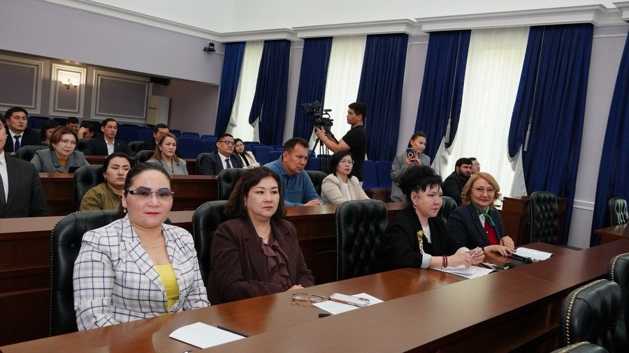 12 мамыр күні Орал қаласында ҚР Президенті жанындағы Адам құқықтары жөніндегі комиссия ұйымдастыруымен «Қазақстандағы адам құқықтарын қорғаудың ұлттық және халықаралық тетіктері» атты семинар-тренинг өтті.
