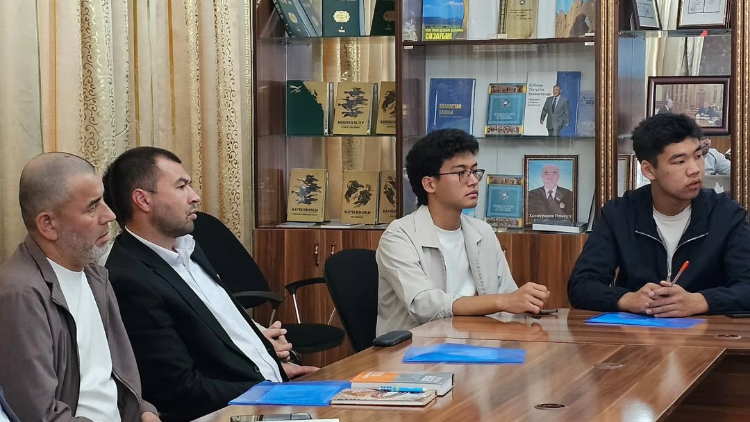 Сайрамда ҮЕҰ өкілдерімен кездесу өтті