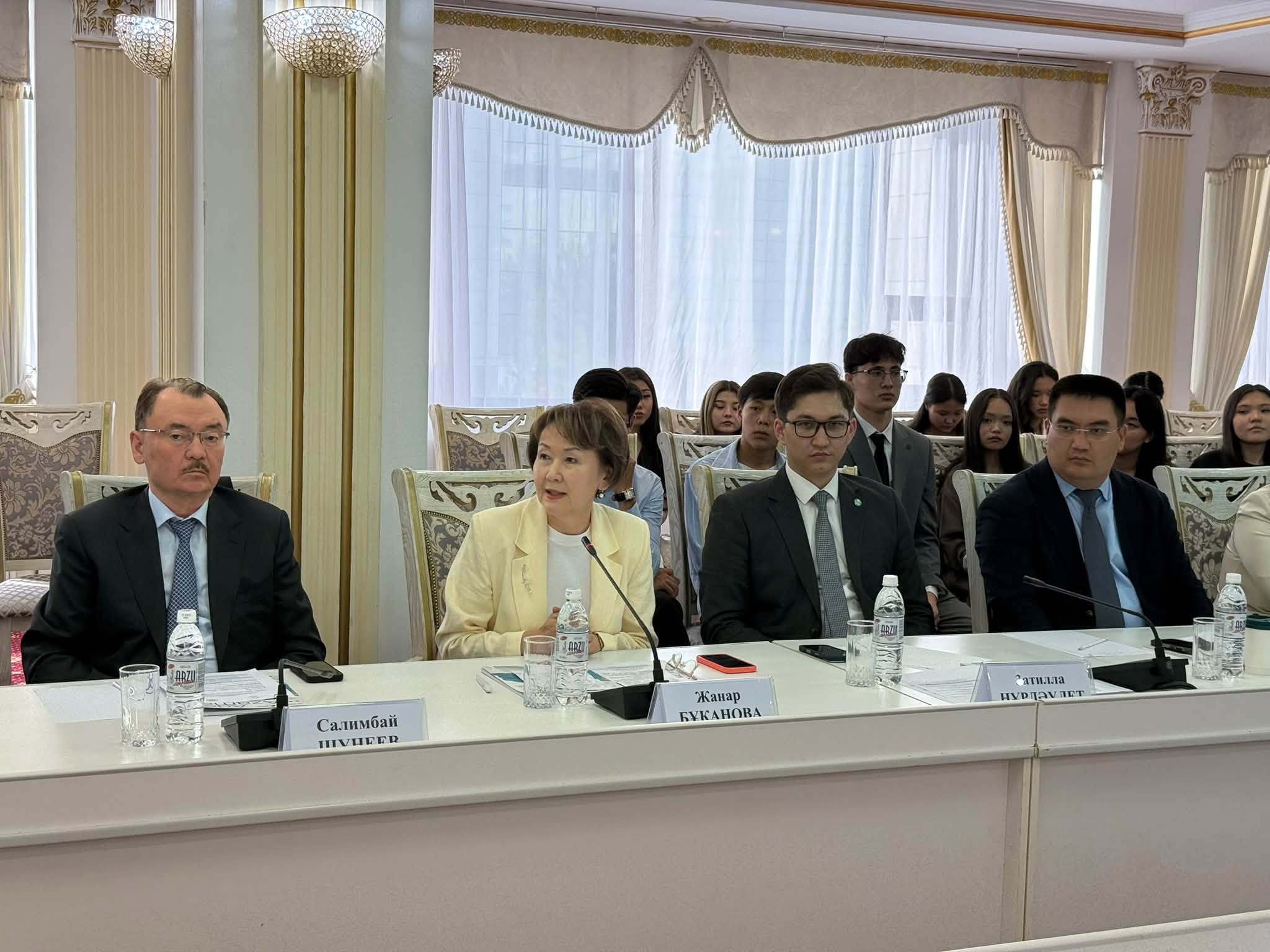 Today, a meeting of the “Ustanым” Discussion Club of the Civil Alliance of Kazakhstan was held on the topic “Kurultai in the Context of Political Reforms: Public Demand, Election Results and Development Prospects.”