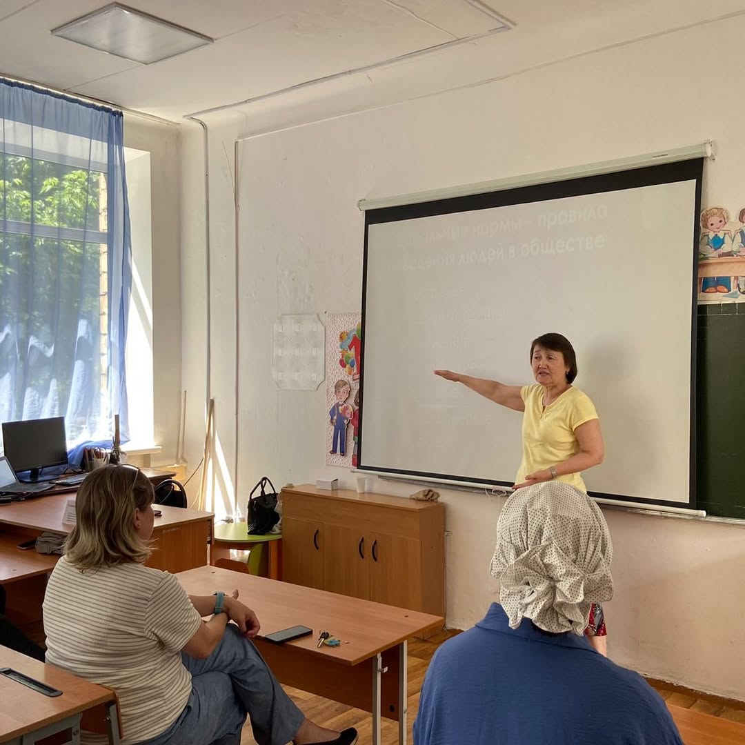 An informational and practical seminar for teachers was held at Secondary School No. 2 in the settlement of Shakhan, focusing on corruption prevention, compliance with professional and public service ethics, and strengthening the principles of integrity in the education sector.
