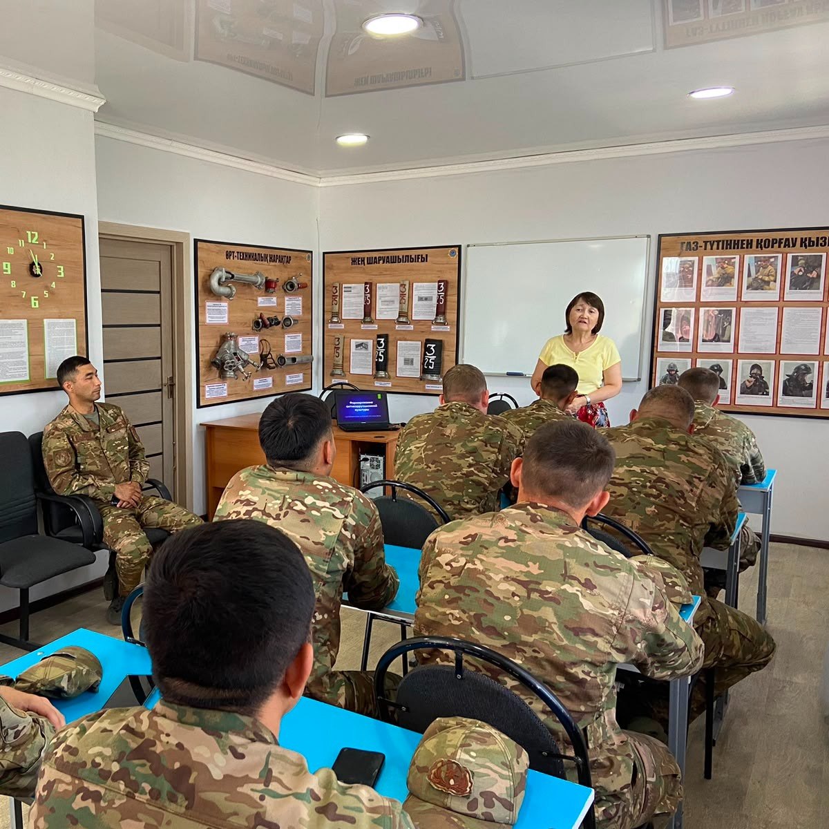 An informational and awareness-raising seminar was held for employees of the Shakhtinsk Department of Emergency Situations, focusing on corruption prevention, strengthening the principles of integrity, and enhancing legal awareness.