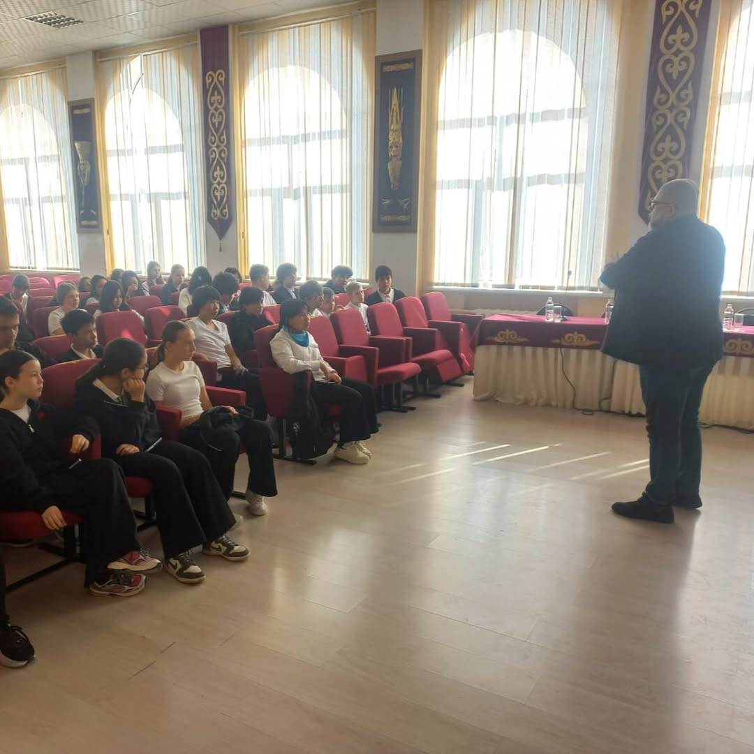 Қарағандыдағы №1 Гимназия оқушыларымен кездесу