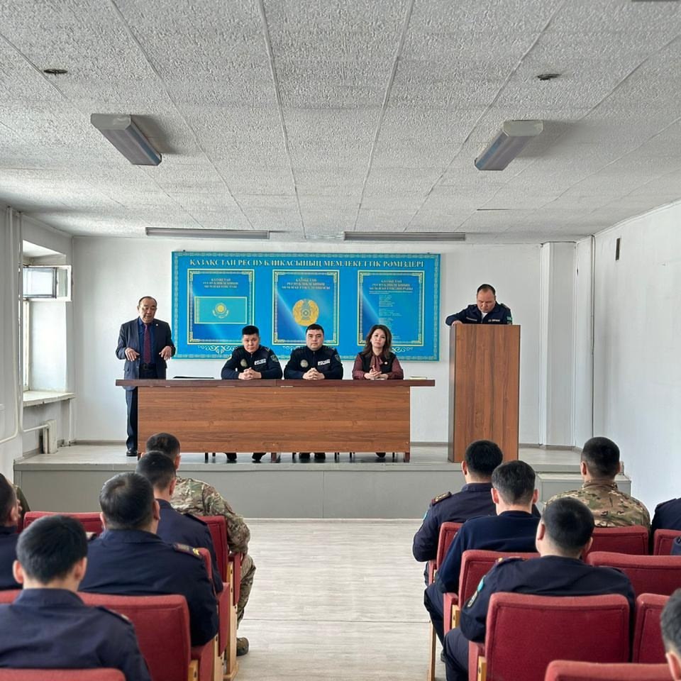 Қарағанды қаласының Өрт сөндіру бөлімшесі №12 қызметкерлерімен жұмыс кездесуі