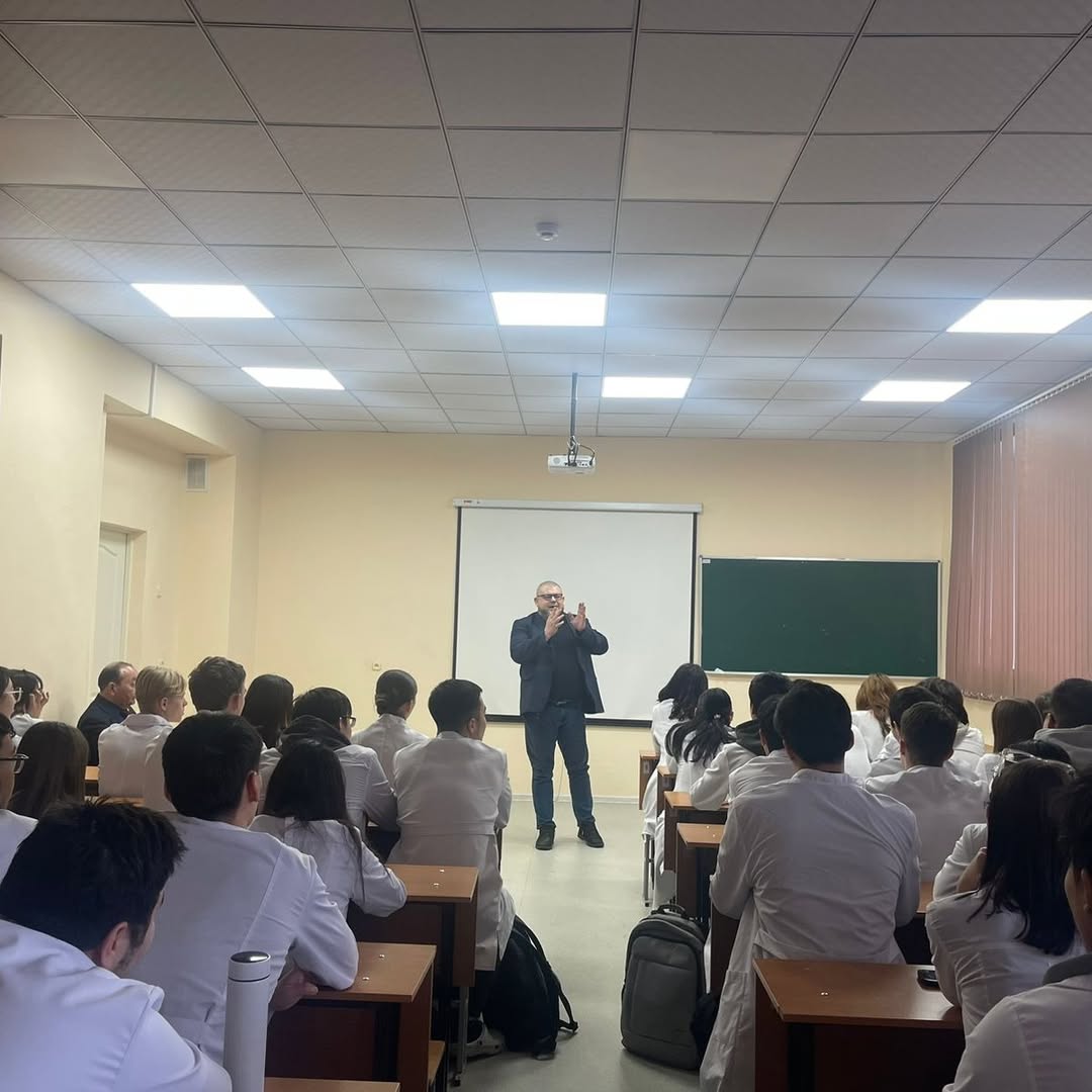 Қарағанды медицина университетінің студенттерімен кездесу