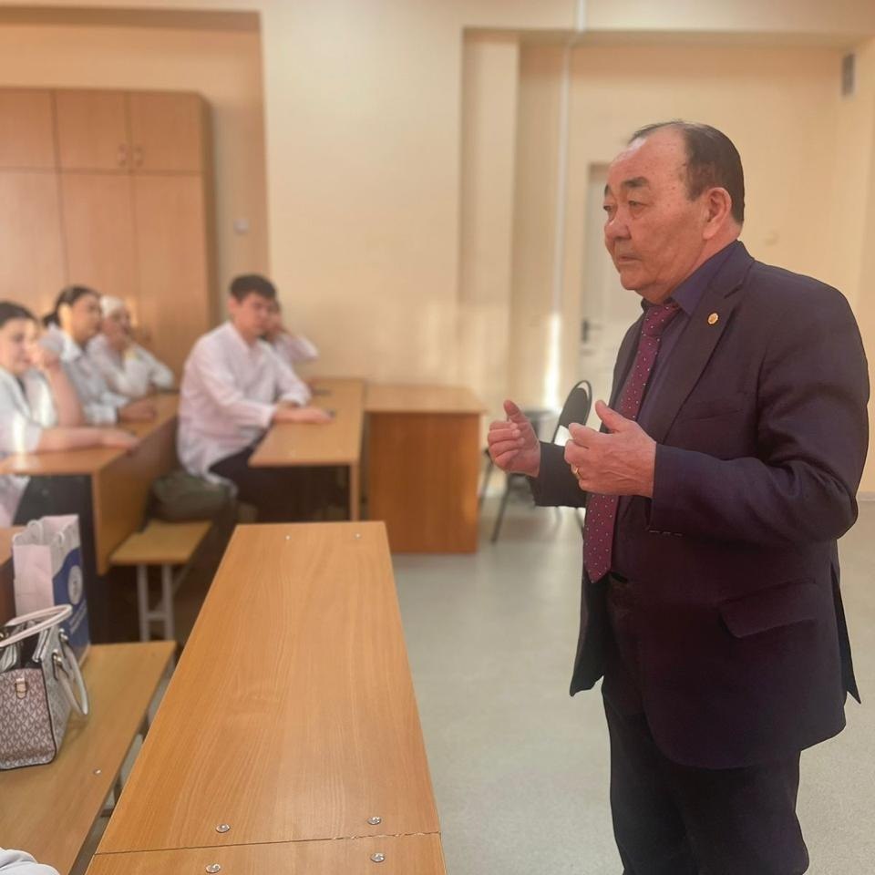 Қарағанды медицина университеті студенттерімен кездесу