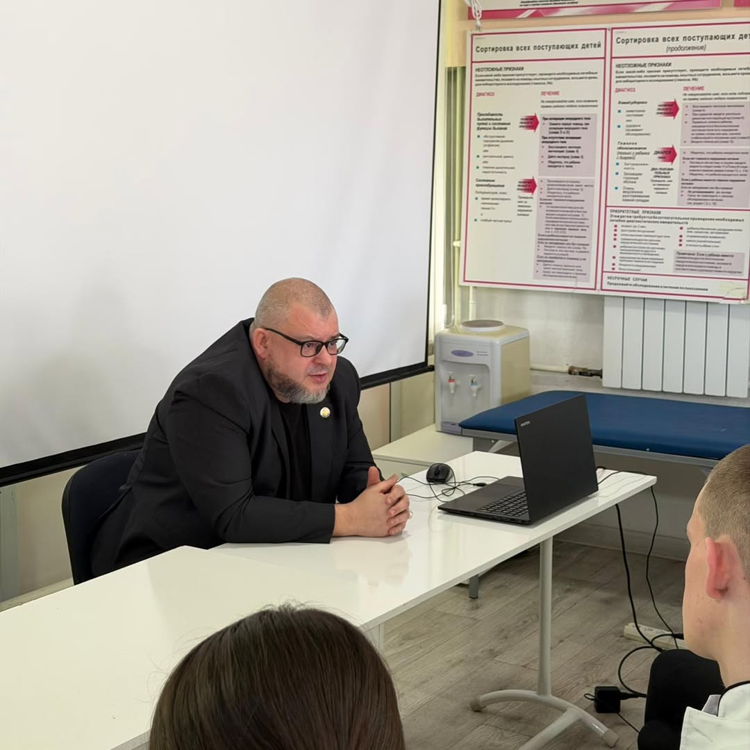 Қарағанды облыстық жоғары сестриндік колледжі студенттерімен кездесу