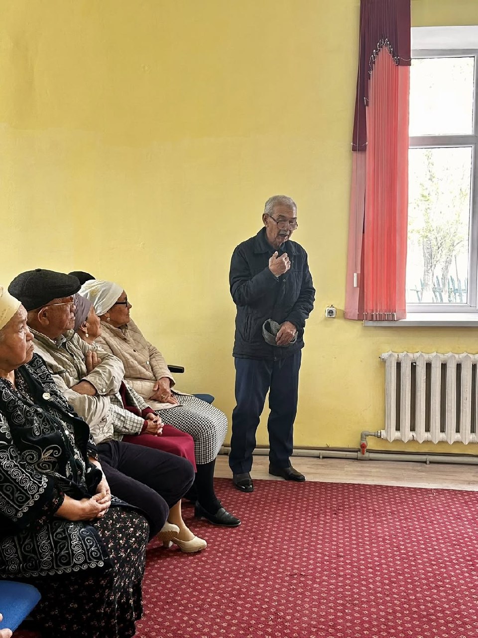 In the Kyzylözek rural district, the meeting with members of the local community under the “Quraq” program has been concluded. Community members suggested strengthening awareness-raising efforts and organizing an information campaign among residents. Active citizens of this village, with a population of around 3,500, noted that such well-structured explanations help strengthen tax culture and create new opportunities for rural development.
