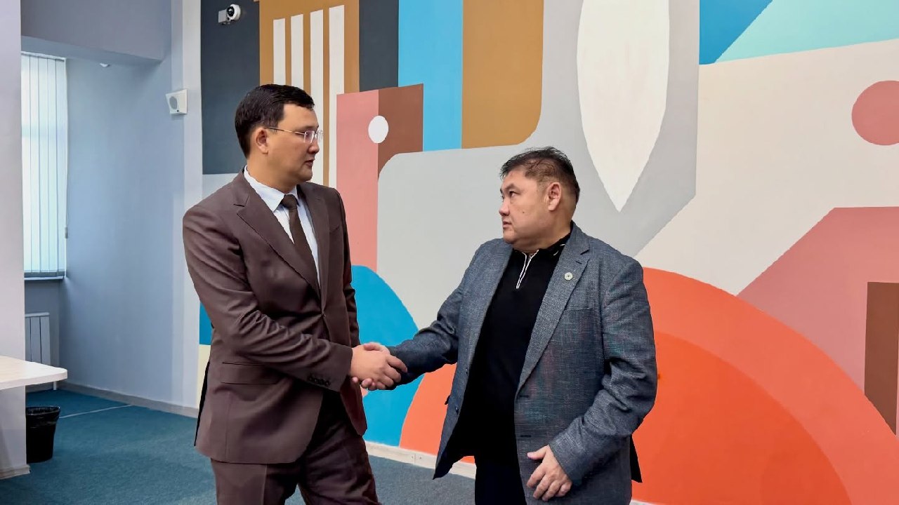 В соответствии с Законом Республики Казахстан «Об общественных советах» руководитель Управления по мобилизационной подготовке, территориальной и гражданской обороне города Алматы Ерик Жұмабай отчитался об итогах работы управления и дальнейших планах.