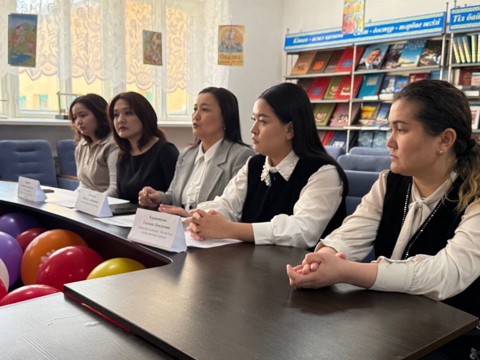 Сегодня в Целиноградском районе Акмолинской области прошла встреча на тему «Открытая площадка для молодежи Целиноградского района: Конституционная реформа и гражданская позиция»