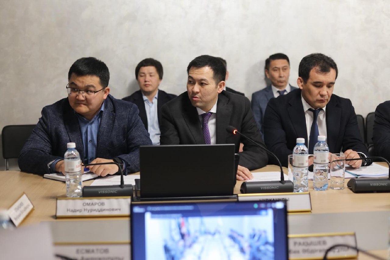 Прошло совместное совещание с депутатами маслихата.