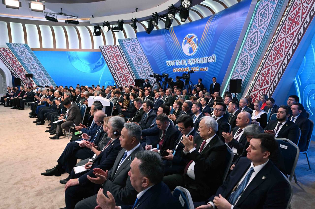 Президент подчеркнул важность гражданского сектора в развитии общества и реализации реформ